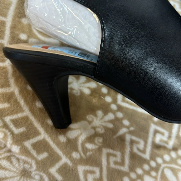 ALFANI Womens Black Padded Step Flex Peep Toe Stacked Heel Buckle Bootie 9.5 - Picture 5 of 10